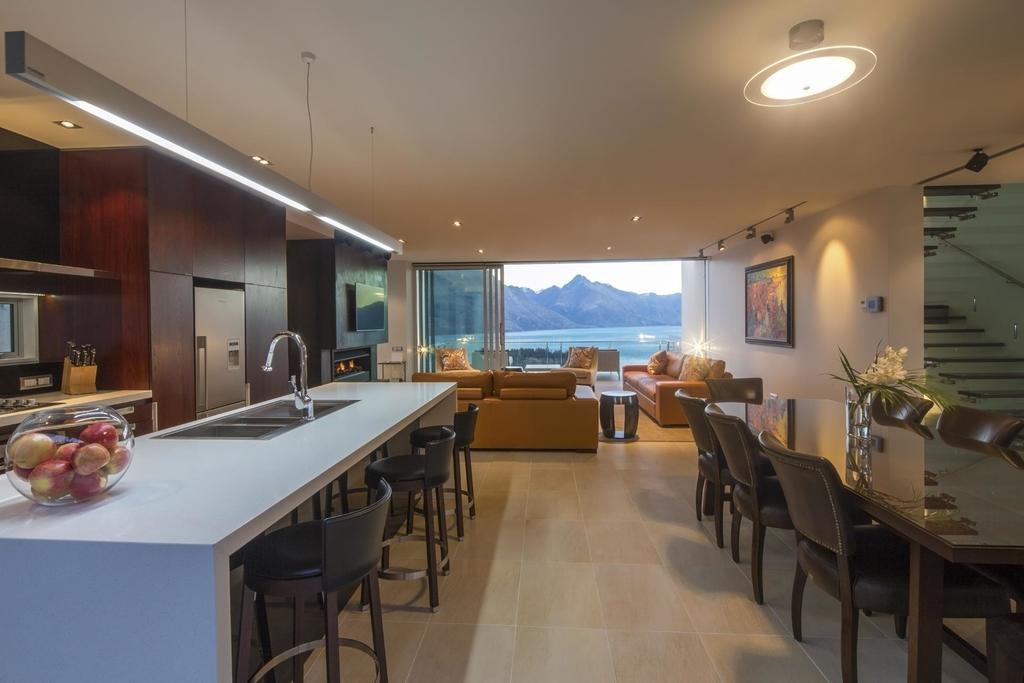 קווינסטאון Villa De Luxe, A Relax It'S Done Luxury Holiday Home מראה חיצוני תמונה